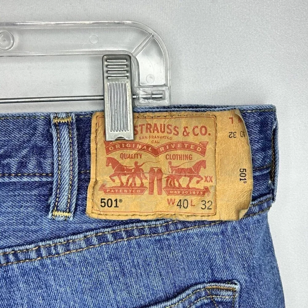 Levis 501 Jeans Men 40x32 Blue Classic Straight Leg Button Fly Mid-Rise